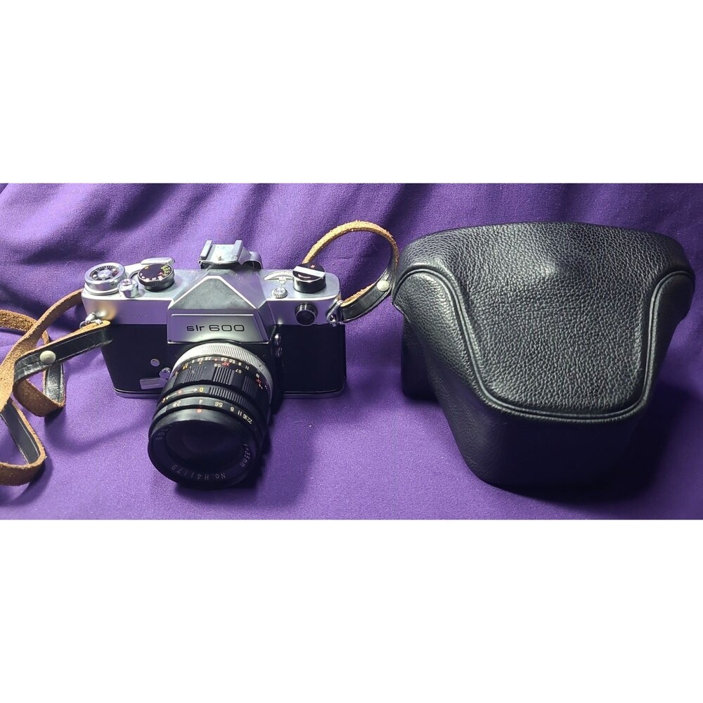 Wards SLR 600 Soligor Lens  35mm Film Camera with Leather Case Vintage